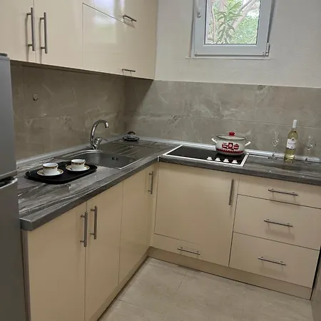 Apartment Reshkov Pool